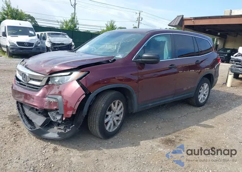 2019 Honda Pilot Lx z USA, uszkodzony, nr VIN 5FNYF6H12KB053692